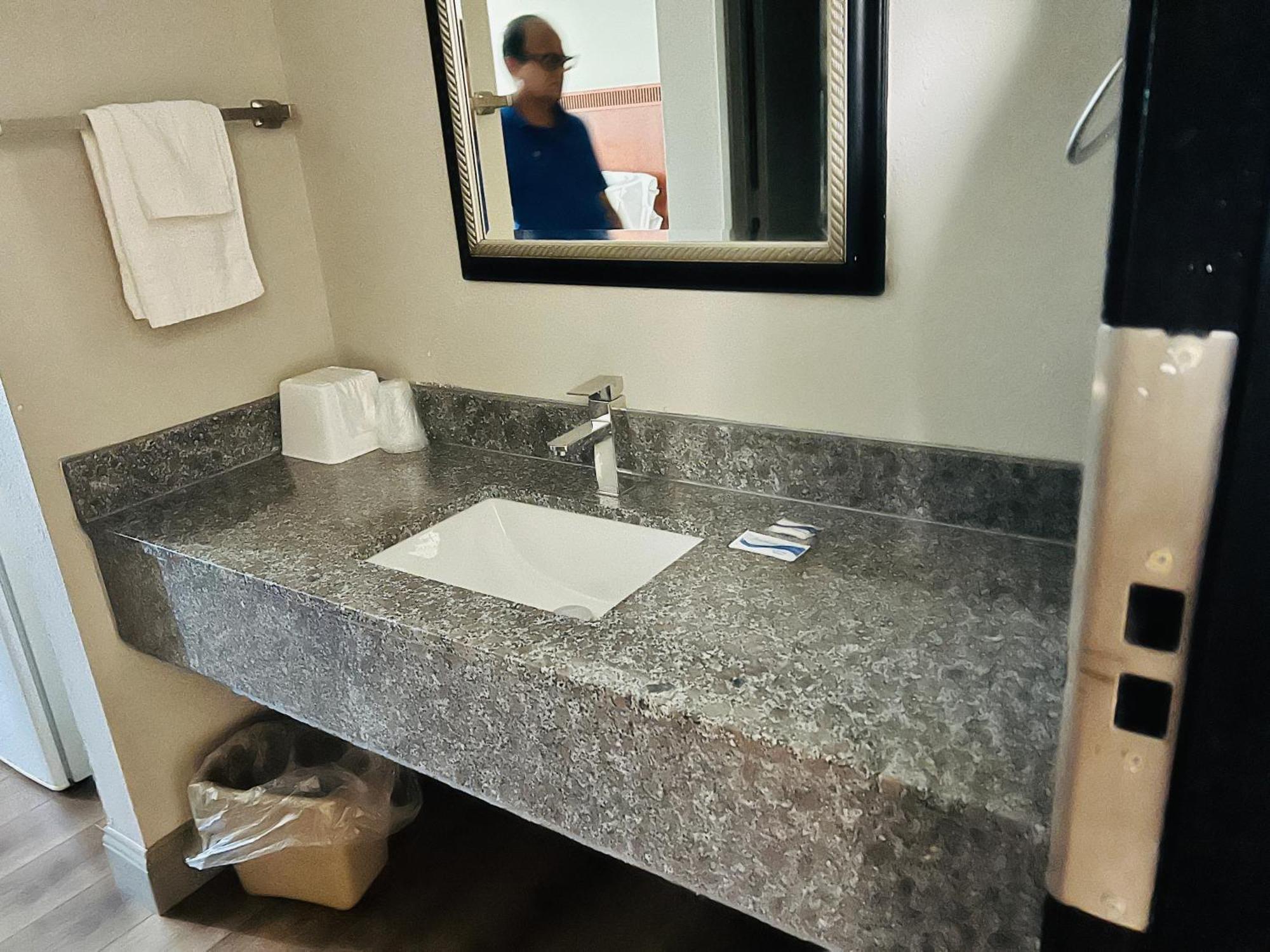 Rosewood Inn By Oyo Union City I-69 외부 사진